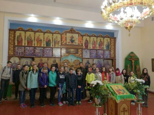 Школьники в Суворовском храме